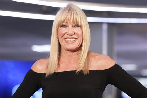 Suzanne Somers poses pantsless to ring in 75th birthday ...